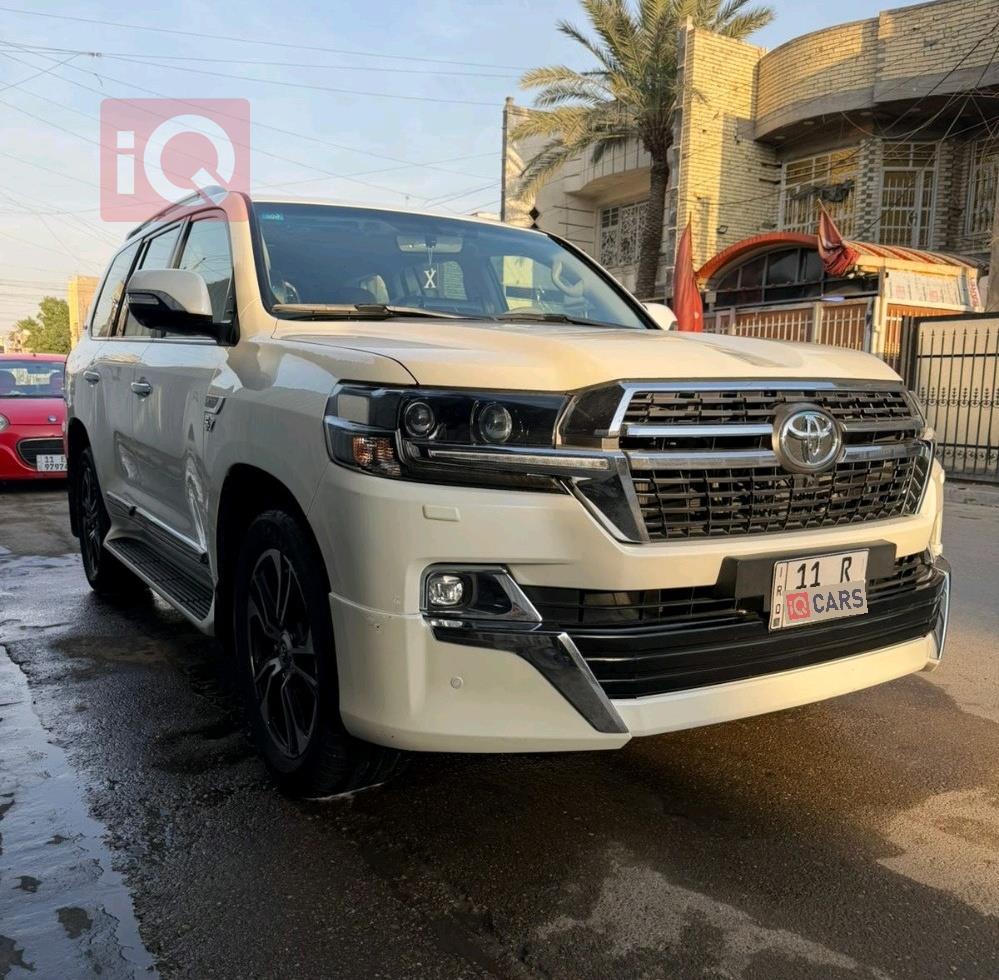 تويوتا لاندكروزر